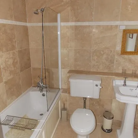 לינה וארוחת בוקר Ash Hill Kilmallock