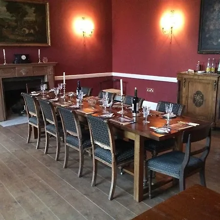 Ash Hill לינה וארוחת בוקר 4*